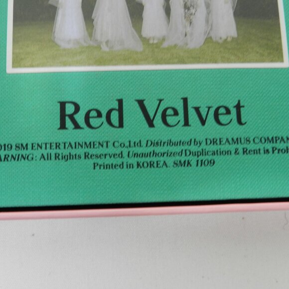 Red Velvet Reve Festival Finale Book w/ CD 8809440339365 NEW NIB - Picture 9 of 9